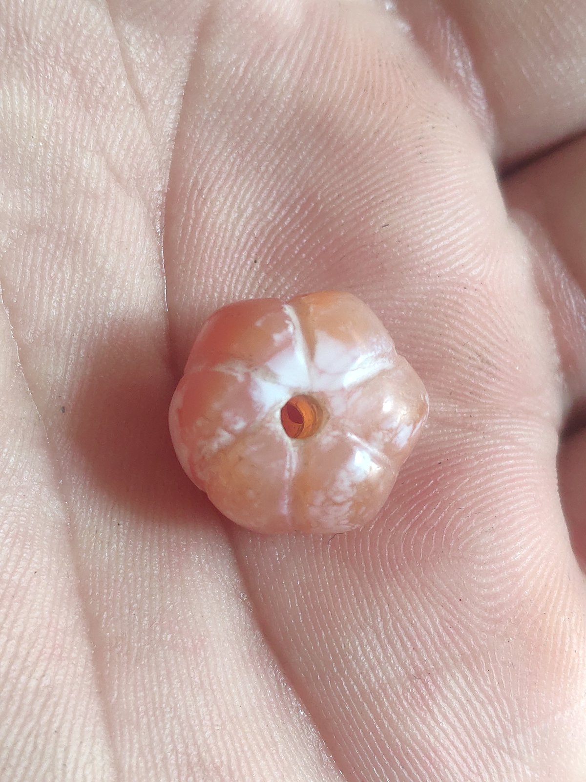 粉橘瓜棱玛瑙小珠：白斑缠着暖橘 - 玛瑙 现代