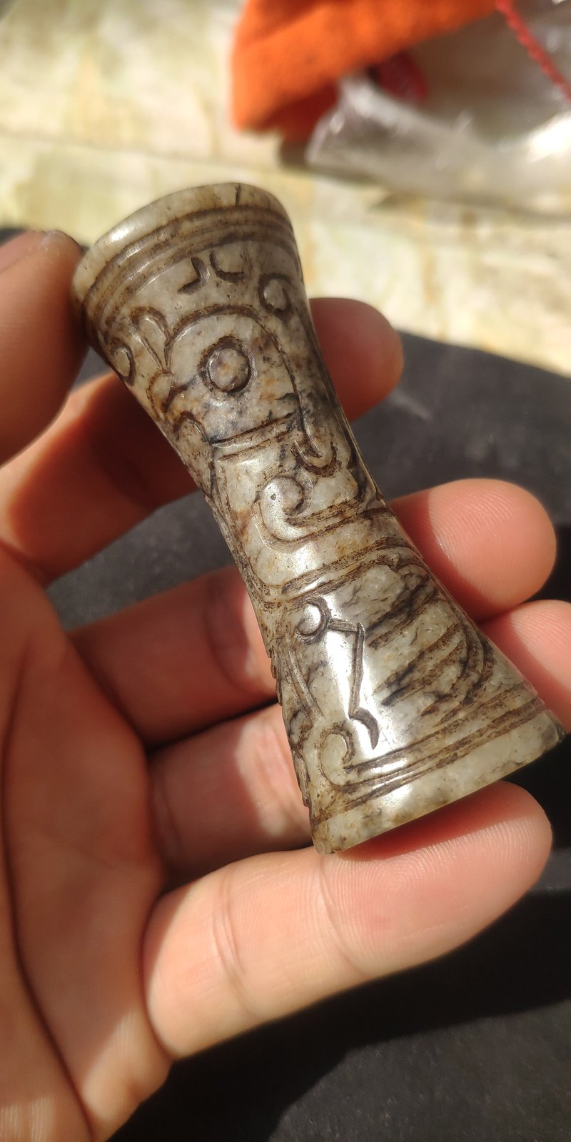 束腰玉勒子_兽面纹黑褐沁纹_仿古风格腰饰桶珠